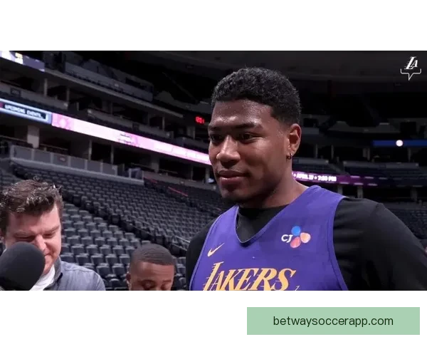 湖人对阵步行者伤病更新八村垒蒂耶罗出战成疑斯马特或缺席成关键